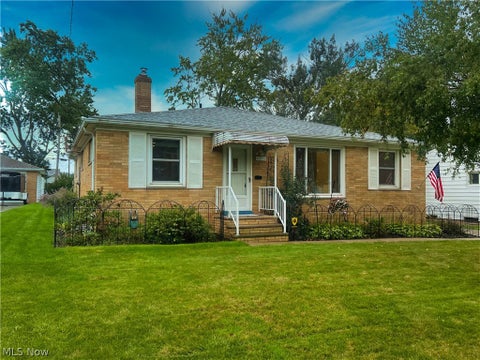 Homes For Sale - 10855 Ronald Drive<br/> Cuyahoga County, Parma, OH 44130
