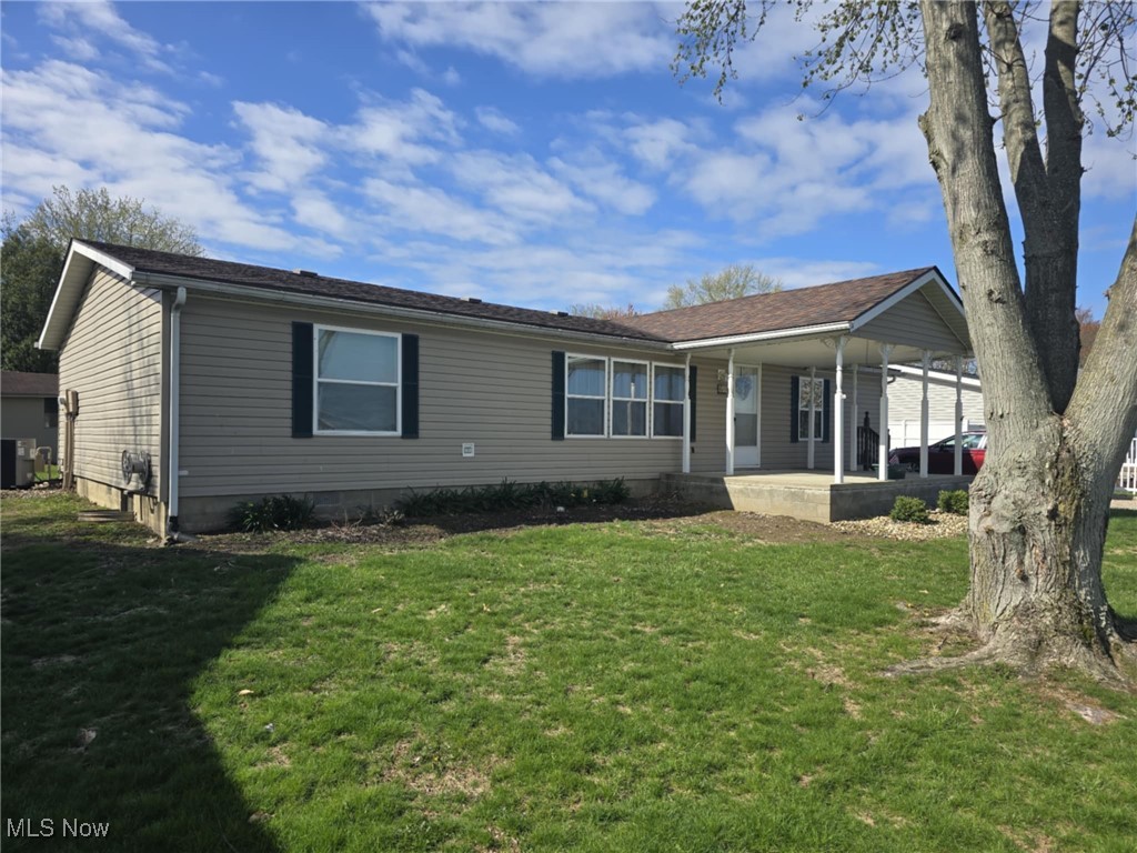 930 Leonard Avenue, Zanesville, Ohio image 2