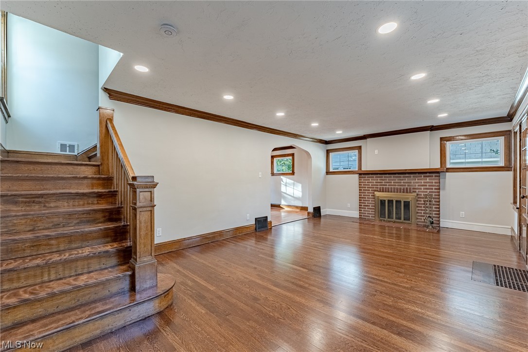 Crown Point - Residential