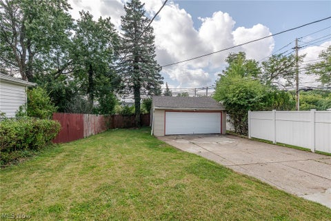 Tiny photo for 19806 Mountville Drive, Maple Heights, OH 44137 (MLS # 5239379)