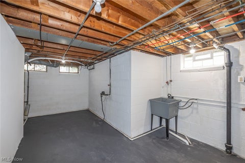 Tiny photo for 19806 Mountville Drive, Maple Heights, OH 44137 (MLS # 5239379)