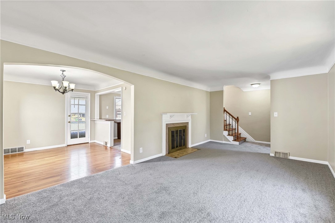 369 E 270th Street, Euclid, Ohio image 9