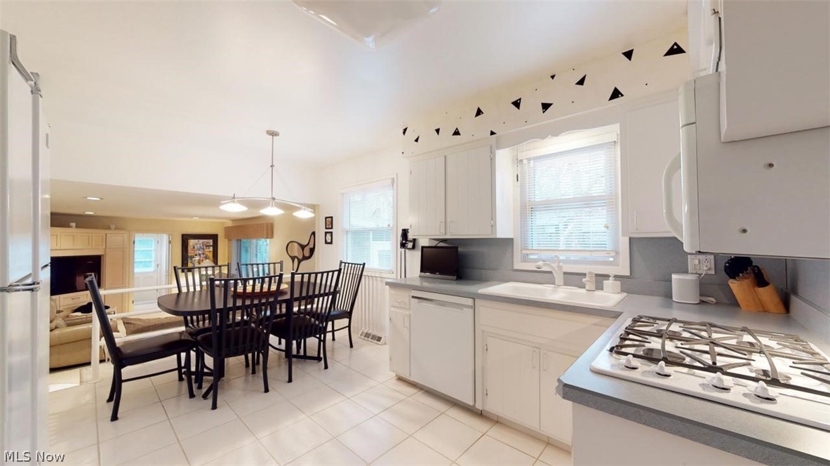 Richmond Park Cos Mdw Wood - Residential