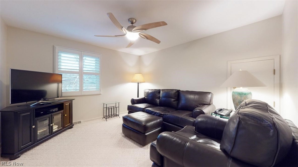 Richmond Park Cos Mdw Wood - Residential