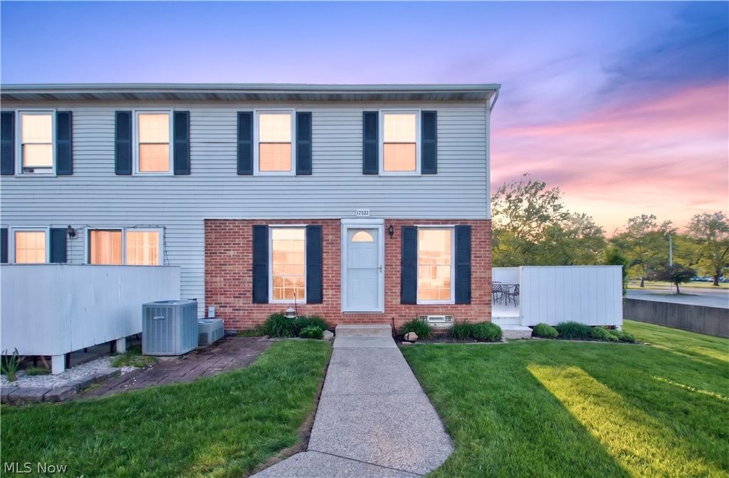 Photo of 17522 Independence Court #3C, Brook Park, OH 44142 (MLS # 5208376)