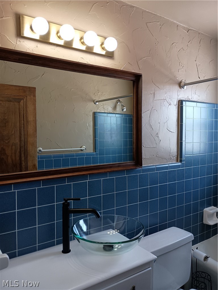 William W Curry - Residential