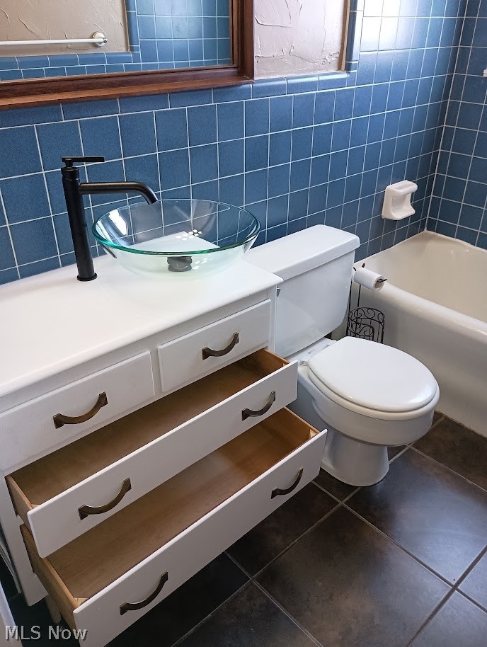 William W Curry - Residential