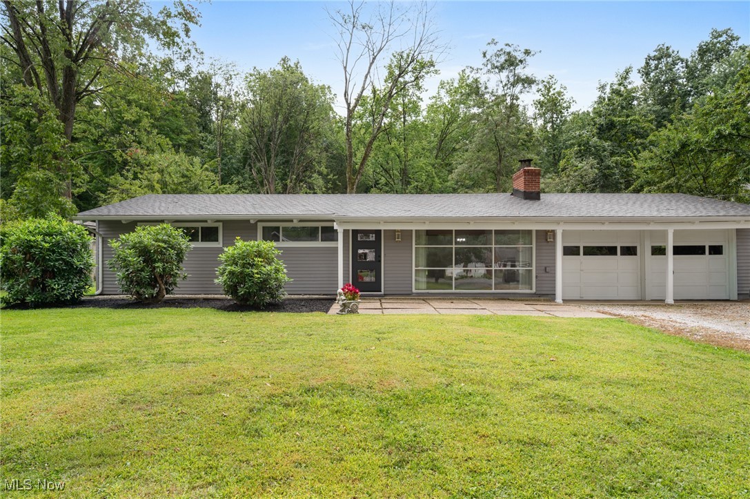 Welcome to 808 Bell Road in the highly sought-after Chagrin Falls School District. This 3-bedroom, 2-full-bath home offers the ease of one-floor living, an abundance of natural light, and a great layout that flows seamlessly. Enjoy two comfortable living spaces that make everyday life and entertaining easy.
Major improvements include a new 200-amp service and electrical panel, new boiler, air handler, and central air conditioning (2025), a new roof (2020), and a chimney rebuilt from the roof up (2020). Interior highlights feature LVT and carpeting (2021), fresh paint, and a new front door.
The property sits on an unbelievable lot—flat, private, and among the largest in the area—providing endless opportunities for outdoor living and play. All just minutes from the shops, dining, and charm of downtown Chagrin Falls.
Don’t miss this opportunity for comfort, convenience, and location all in one.