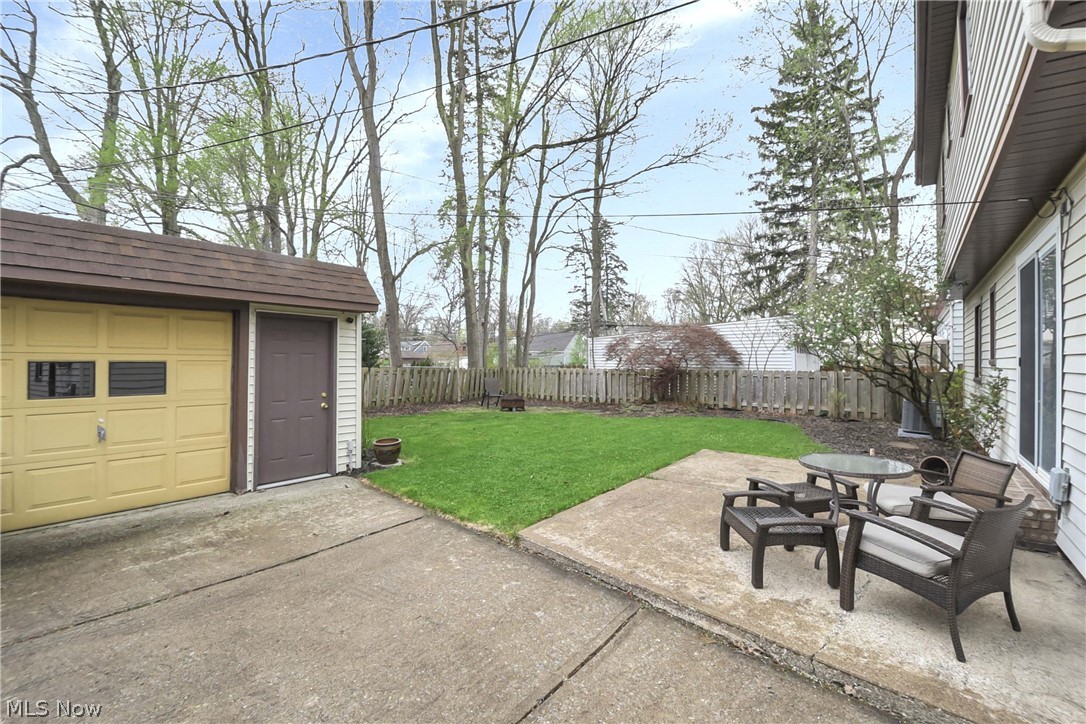 B J Luceys Sub - Residential