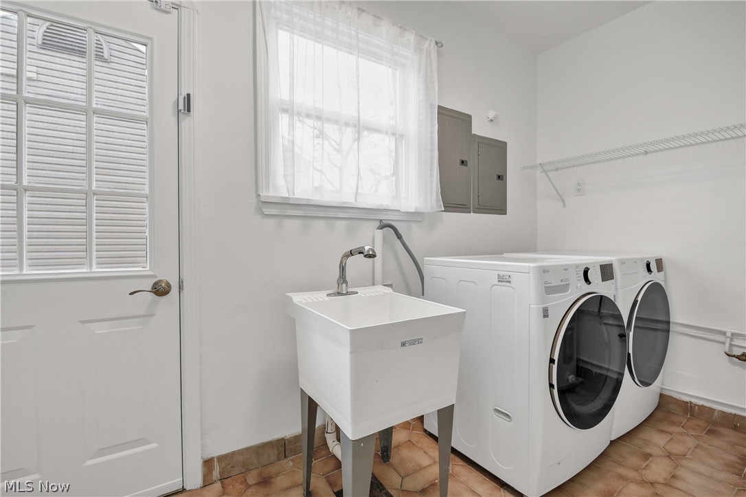 B J Luceys Sub - Residential