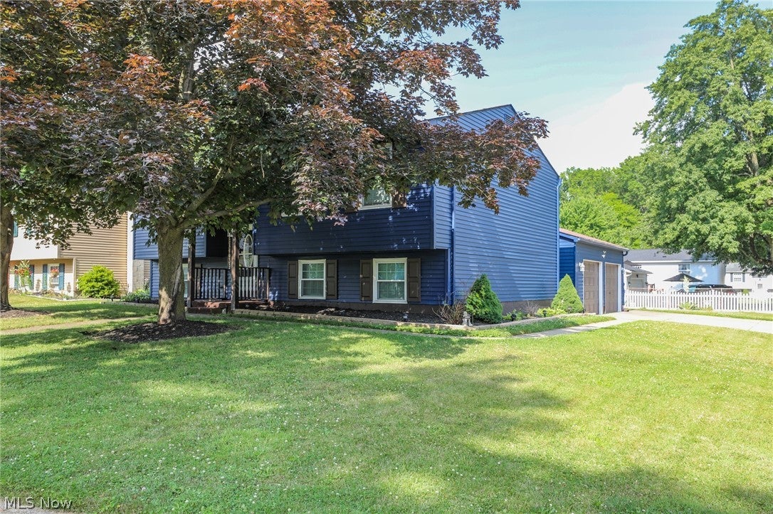 1073 Sunnywood Lane