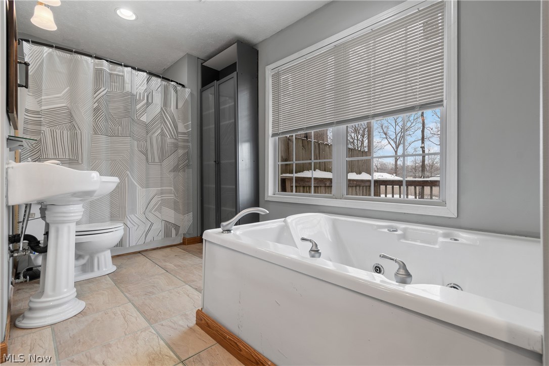 Lone Linden Estates - Residential