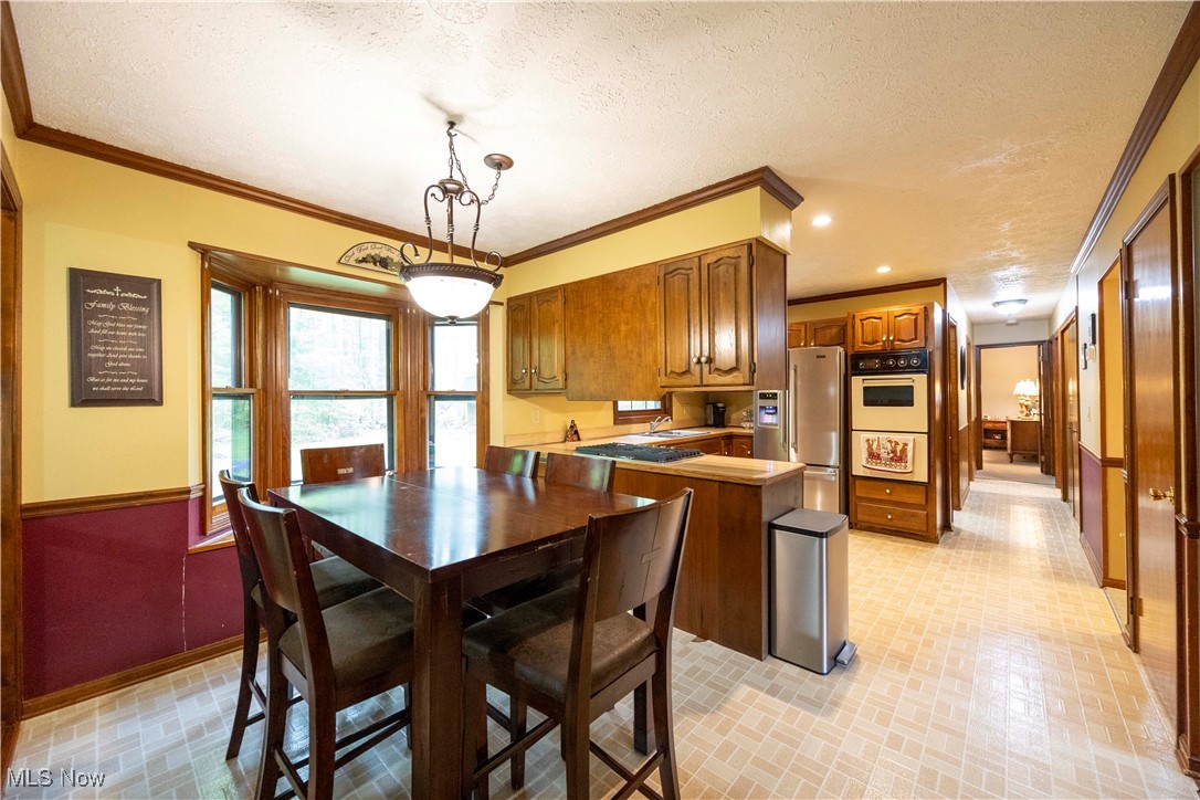 8665 Prescott Drive, Chesterland, Ohio image 7