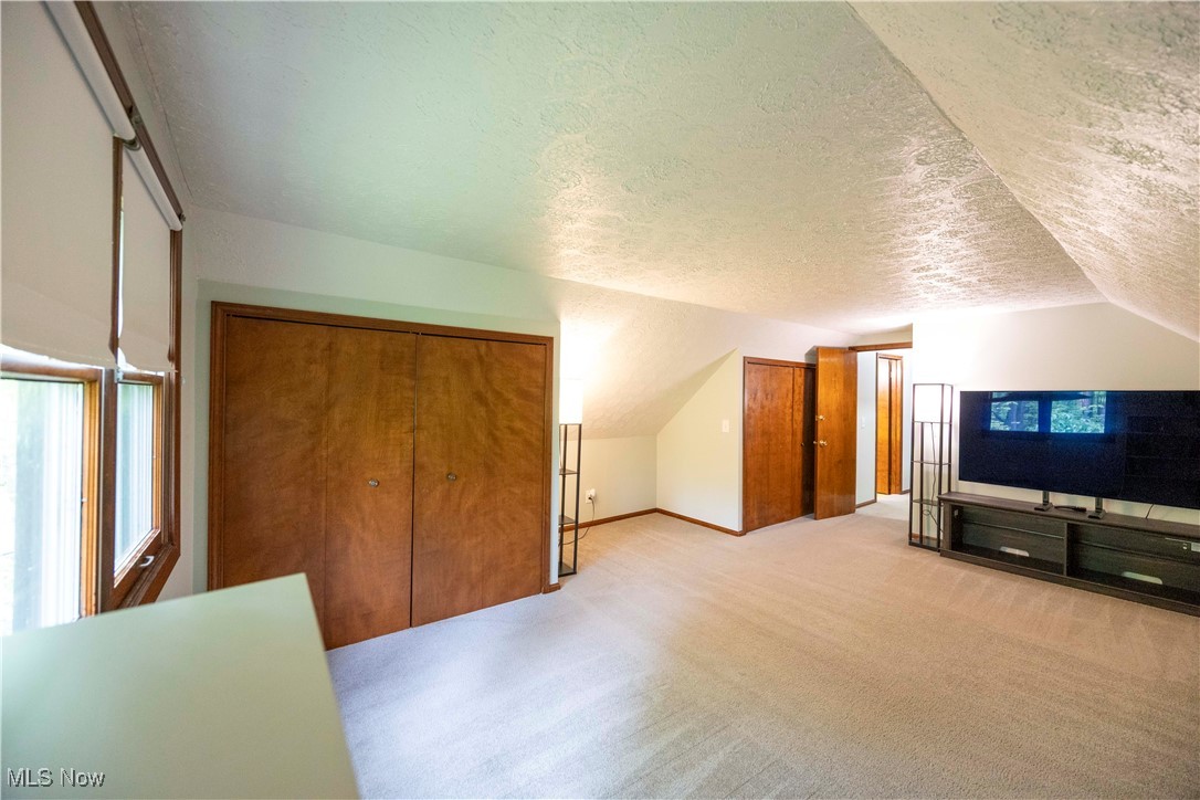 8665 Prescott Drive, Chesterland, Ohio image 29