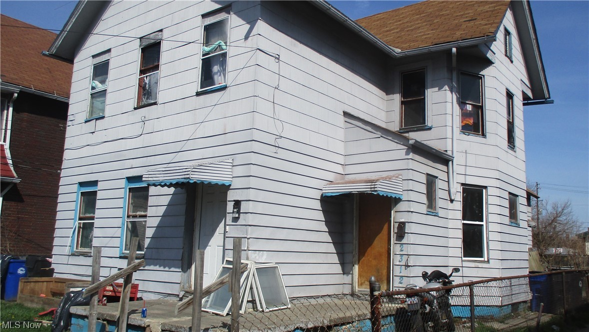 cash buyers*showings weekdays after 5 weekends after 1 with notice* Great Investors Opportunity Close to Metro Hospital and Minutes from Tremont and Downtown Cleveland*Large 2 Family Dwelling with Over 2300 Sq Feet needs Complete Rehab*Price and Compare to Renovated Multi Families in the Area*Centrally Located and a Rare Opportunity*Buyers with the Know How can bring Life to this Potential Gem*Allow 24-48 Hours to Show- Tenant Occupied*Inspection Report Available for Buyers Review*
