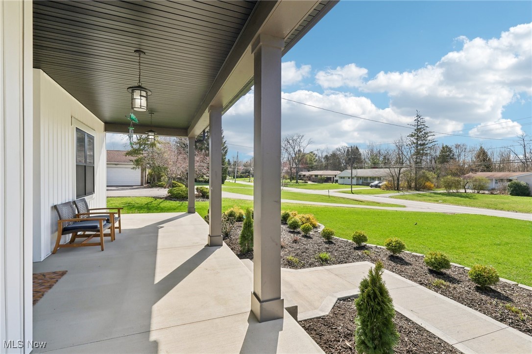25435 Bryden Road, Beachwood, Ohio image 3