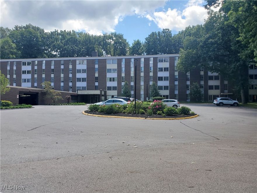 Welcome to desirable Silver Lake Towers! Very nice one bedroom offers spacious living/dining room combination with sliders to the three season room overlooking the beautiful grounds.  This unit features two closets in the bedroom, newer windows and electrical panel.  Eat-in kitchen with all appliances conveying with the sale.  Storage locker and garage space #138 included.  Monthly fee includes ALL utilities including cable and WIFI, use of outdoor heated pool, exercise room, and all amenities.