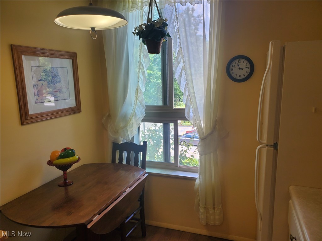 Silver Lake Towers Condo - Residential