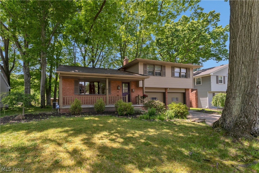 691 Oakridge Drive