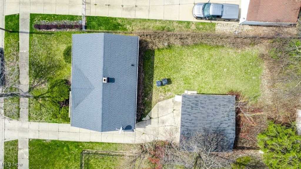 17113 Holly Hill Drive, Cleveland, Ohio image 31