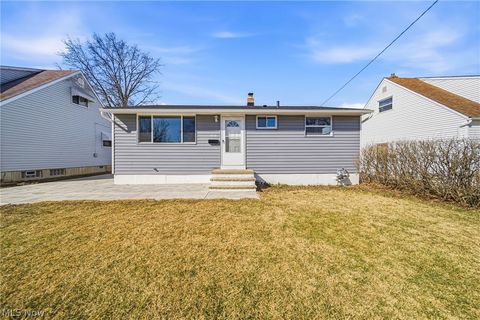 6330 Ledgebrook Drive Brook Park OH 44142