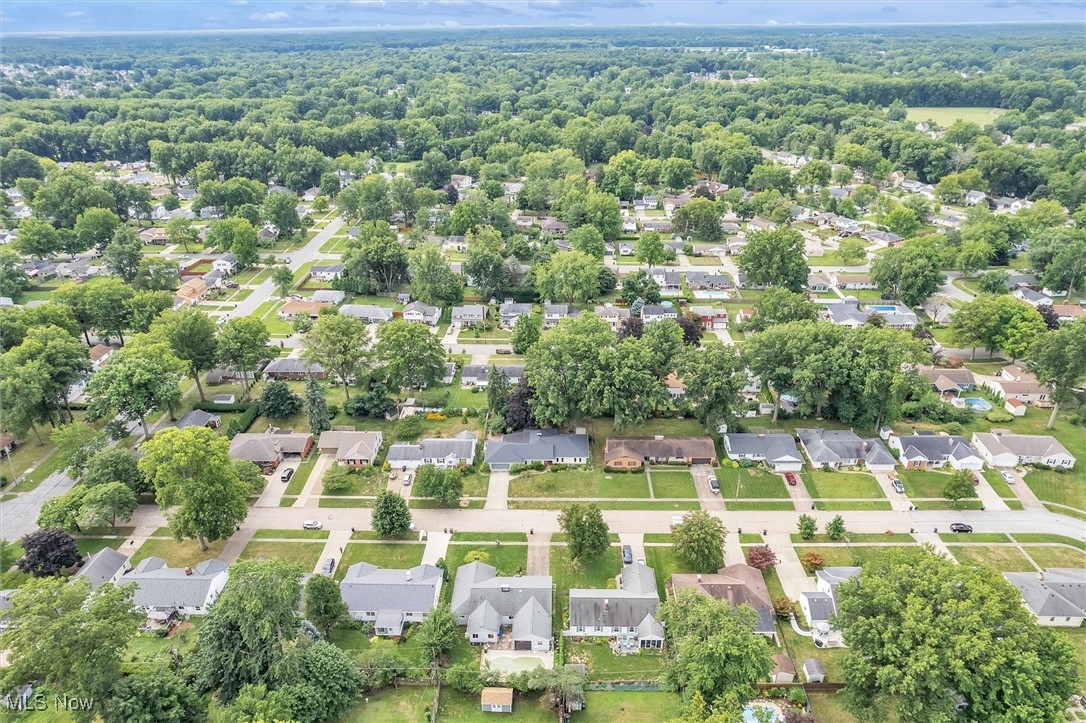 UNIVERSITY HTS/PARKWOOD EST - Residential