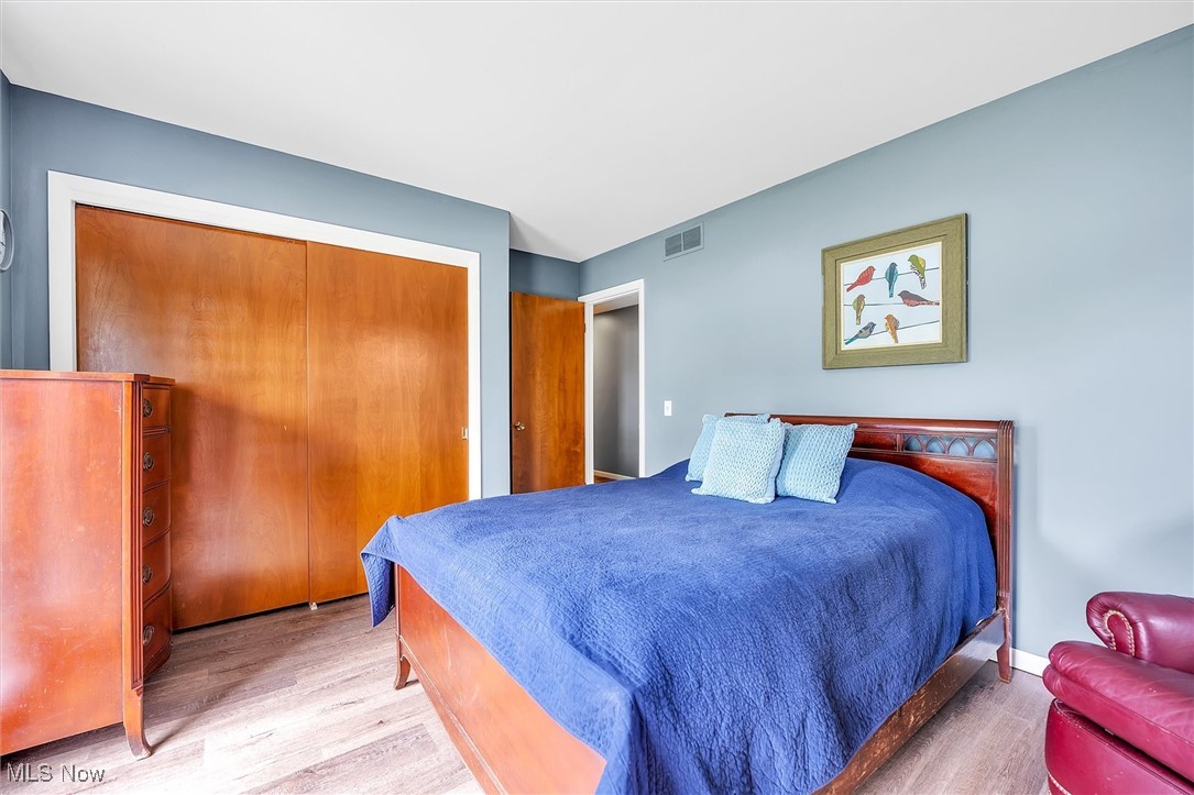 UNIVERSITY HTS/PARKWOOD EST - Residential