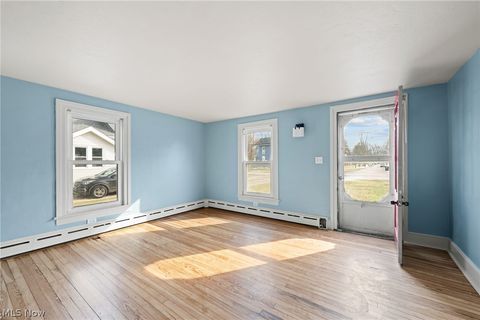 Tiny photo for 49 Monroe Street, Berea, OH 44017 (MLS # 5187335)