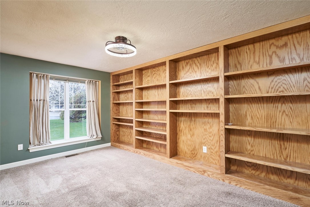 Villas/Waterford Xing Condo - Residential