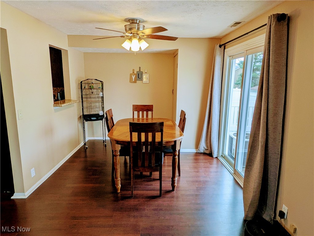 201 Deepwood Drive, Wadsworth, Ohio image 4