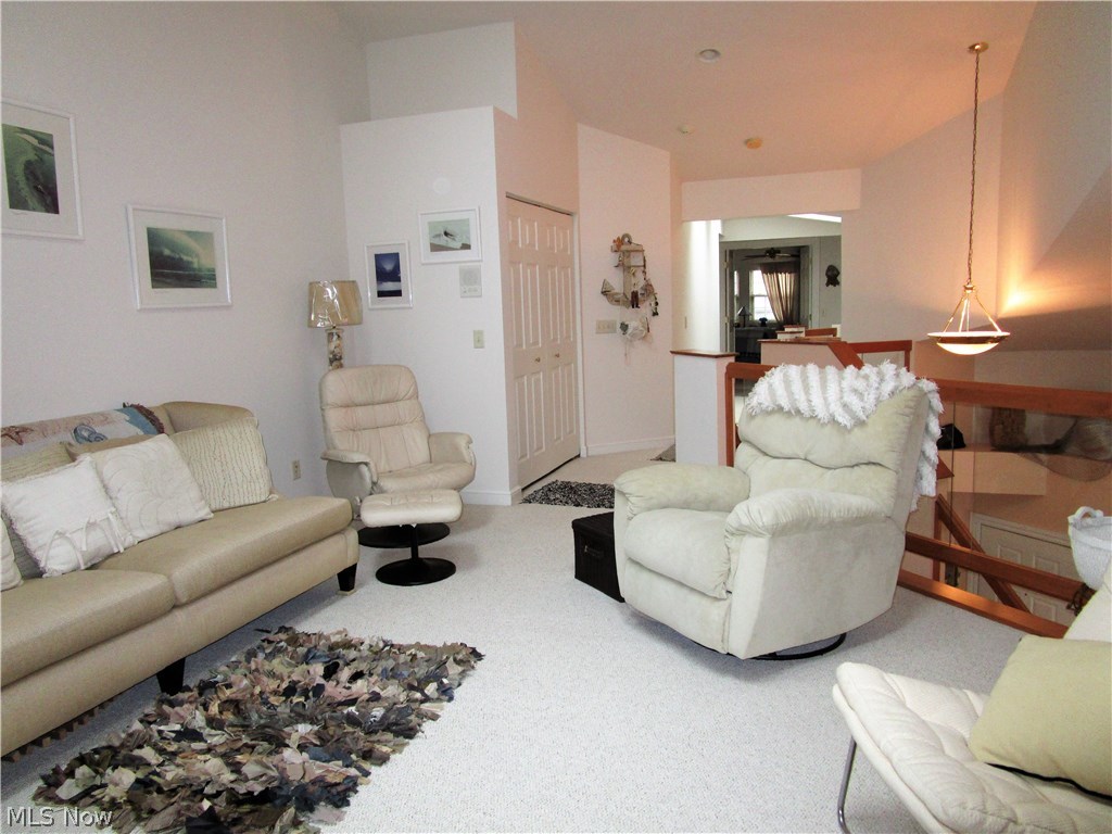 Back Bay/Arrowhead Condo - Residential