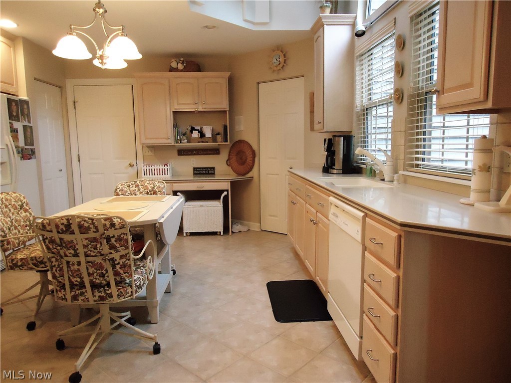 Back Bay/Arrowhead Condo - Residential