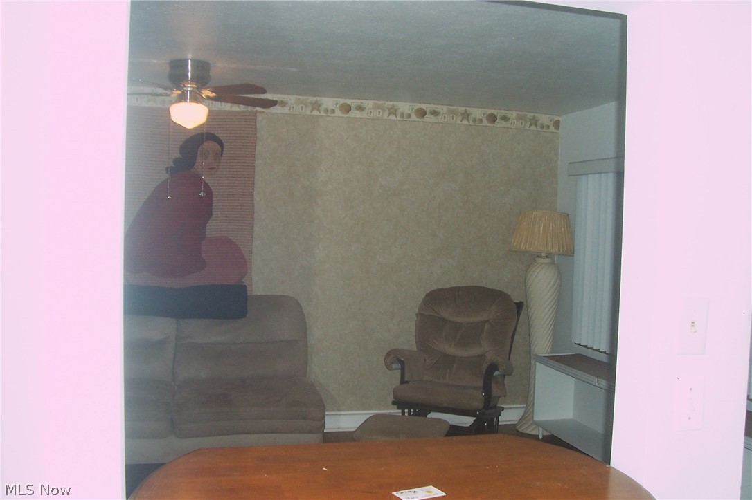 Townhouse Condo Estates Condo - Residential