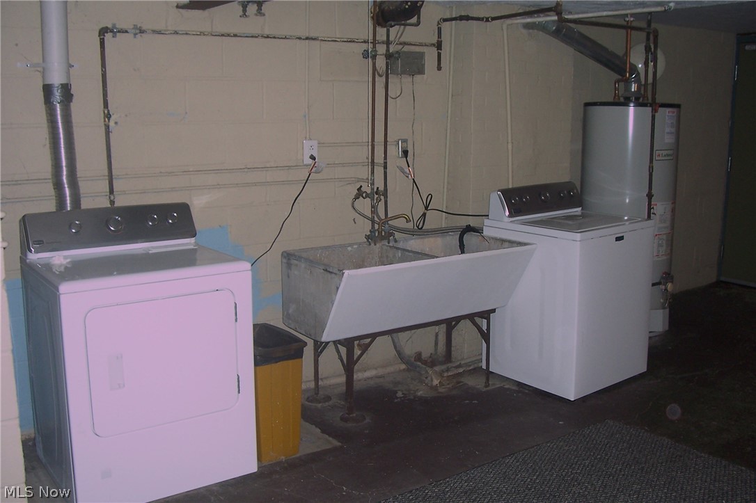 Townhouse Condo Estates Condo - Residential