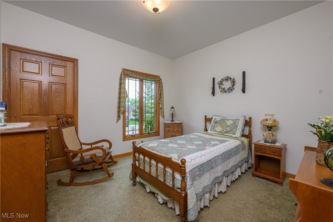 565 Sonora Drive, Barberton, Ohio image 18