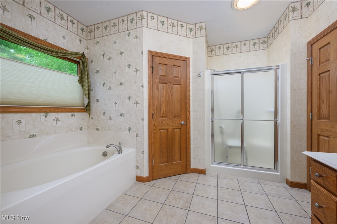 565 Sonora Drive, Barberton, Ohio image 16