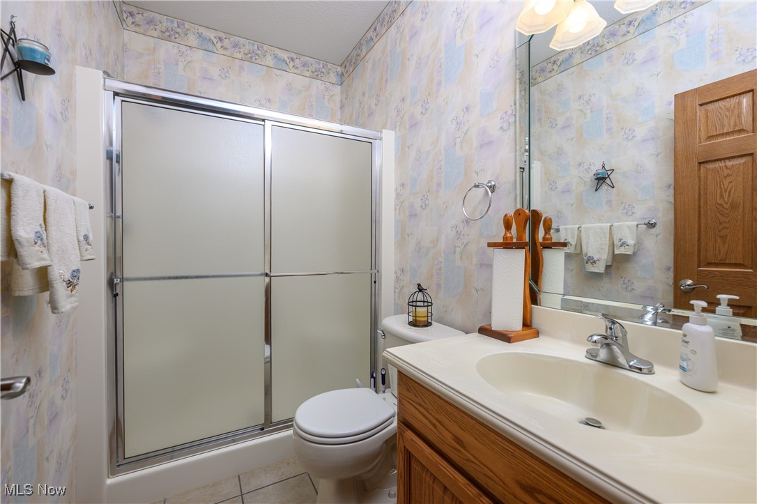 565 Sonora Drive, Barberton, Ohio image 17