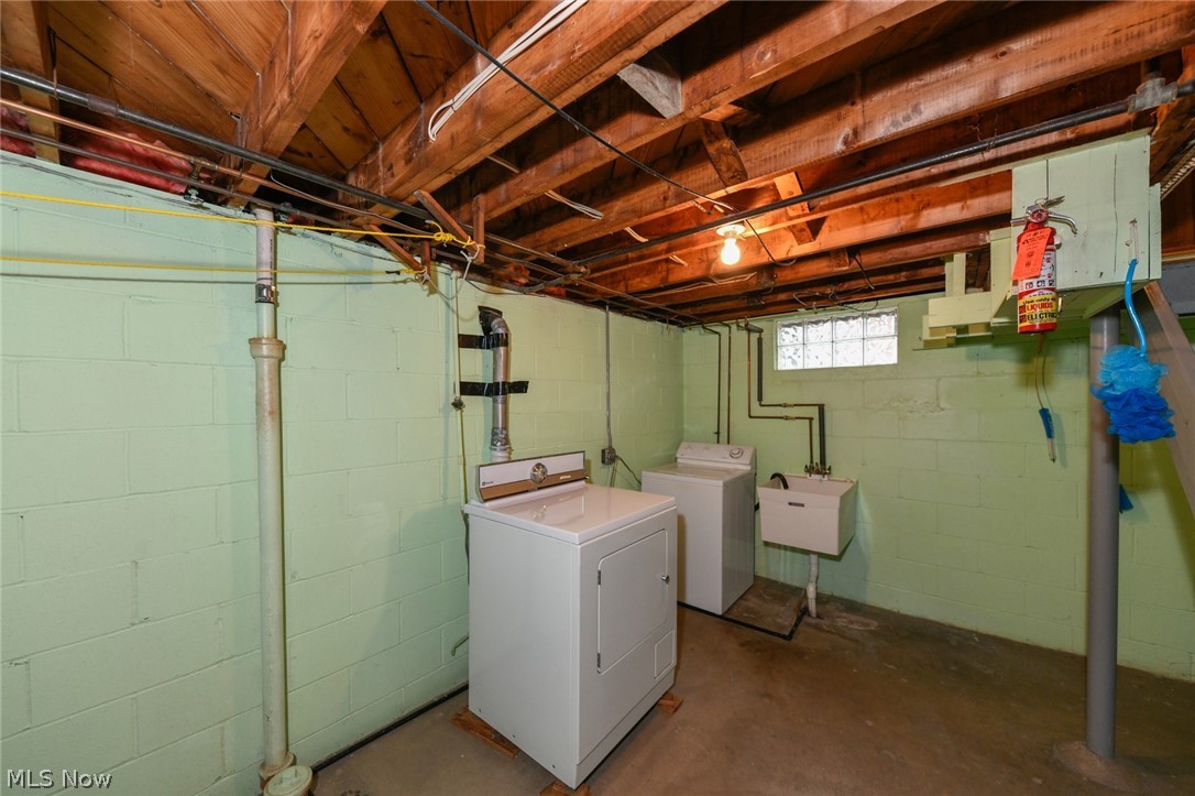 Happy Hollow - Residential