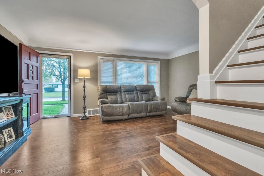 9601 Biddulph Road, Brooklyn, Ohio image 10
