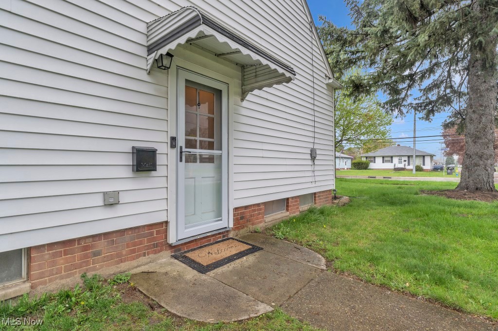 9601 Biddulph Road, Brooklyn, Ohio image 5