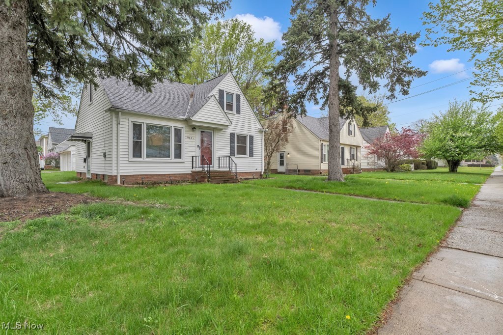 9601 Biddulph Road, Brooklyn, Ohio image 3
