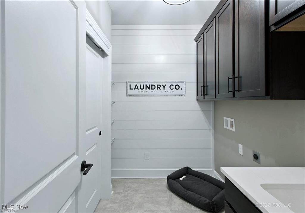 The Courtyards at New Seasons - Residential