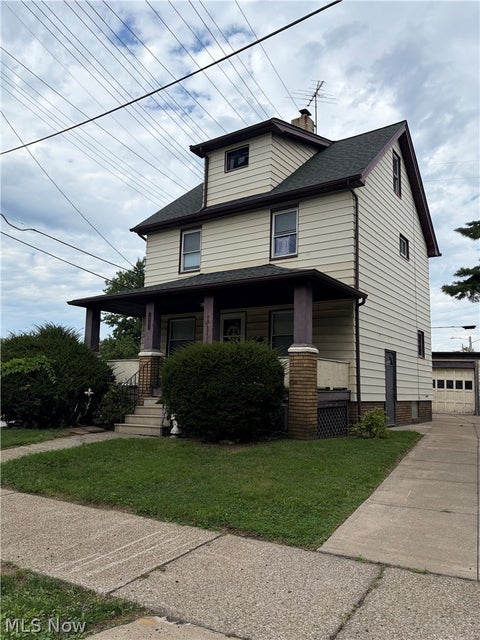 Homes For Sale - 1057 Mozina Drive<br/> Cleveland, OH 44119