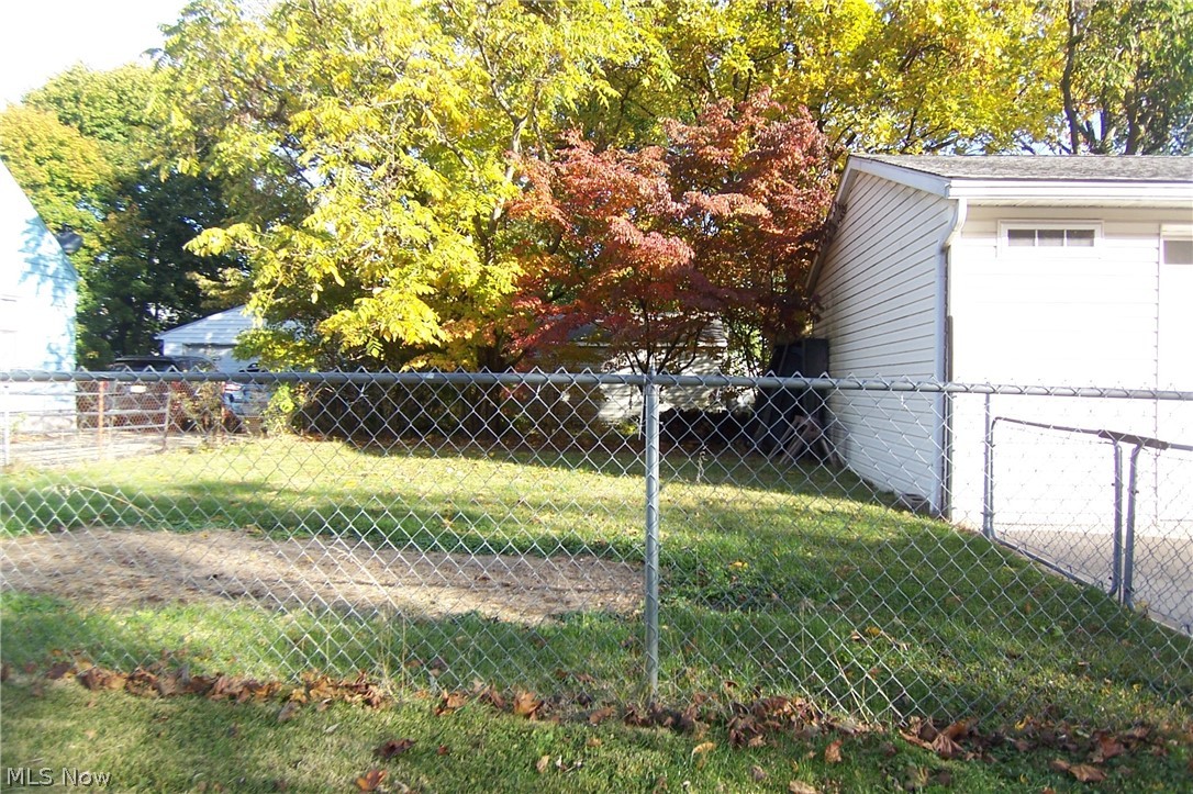 East Akron Terrace - Residential