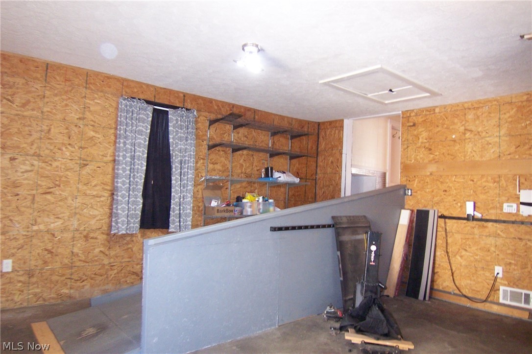East Akron Terrace - Residential
