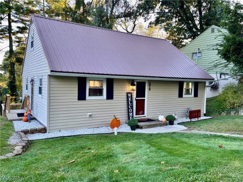 Homes For Sale - 270 Taylor Street<br/> Zanesville, OH 43701
