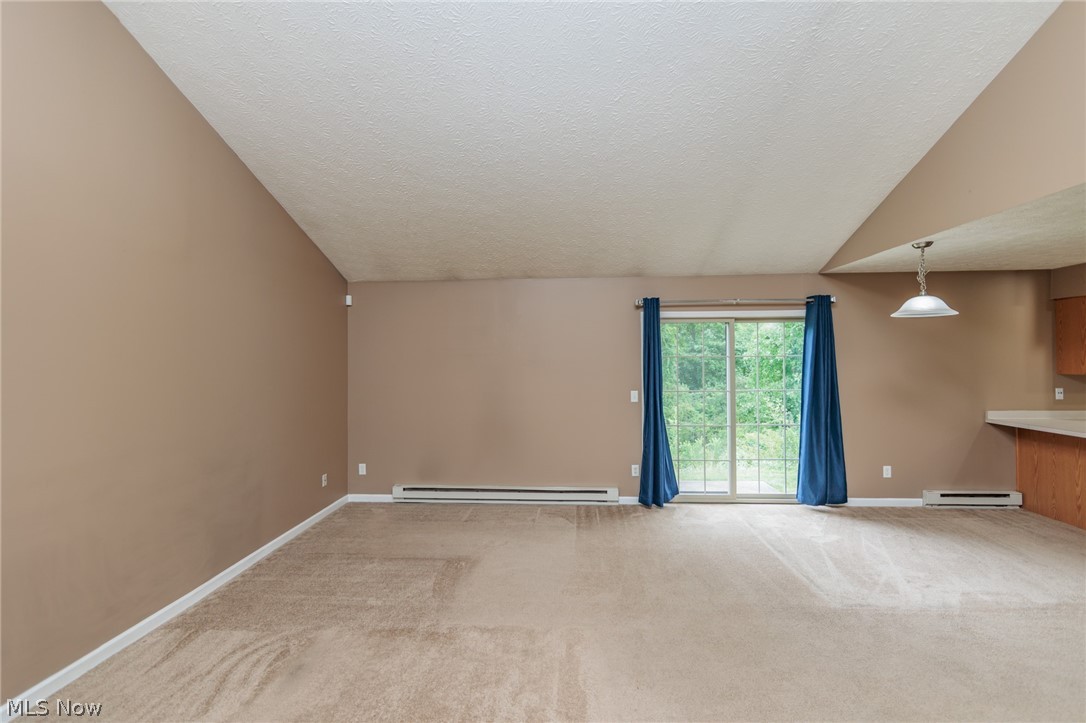 Creekside/Pleasant Lakes Condo - Residential
