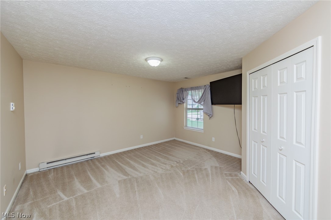 Creekside/Pleasant Lakes Condo - Residential