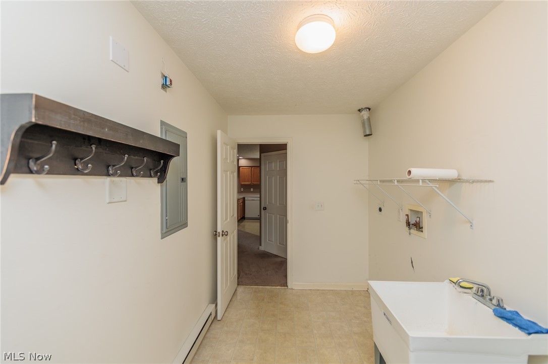 Creekside/Pleasant Lakes Condo - Residential