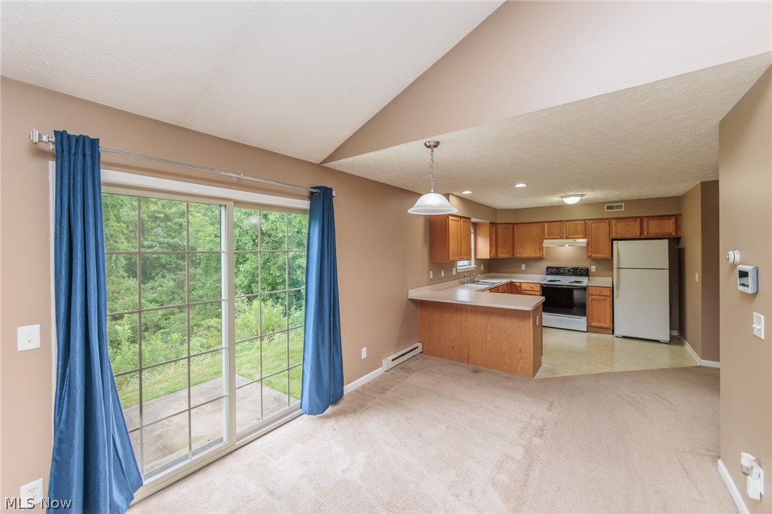 Creekside/Pleasant Lakes Condo - Residential